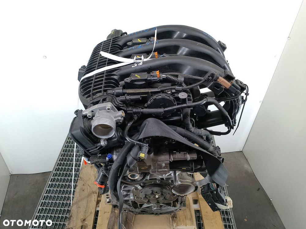 SILNIK CITROEN C3 III HM05     10XVA7 1.2 VTI - 2
