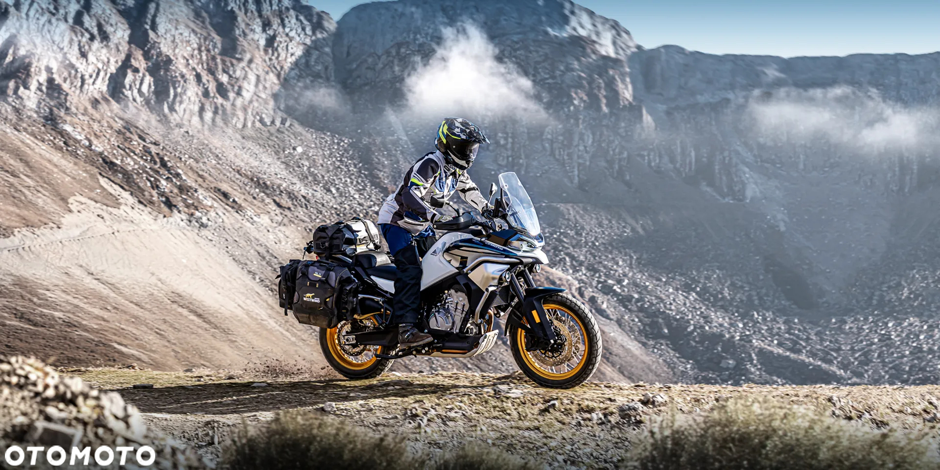 CFMoto MT - 15
