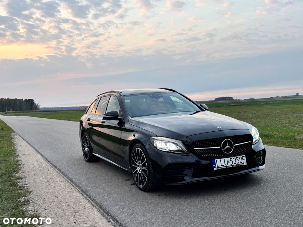 Mercedes-Benz C-Class 2019 photo 2