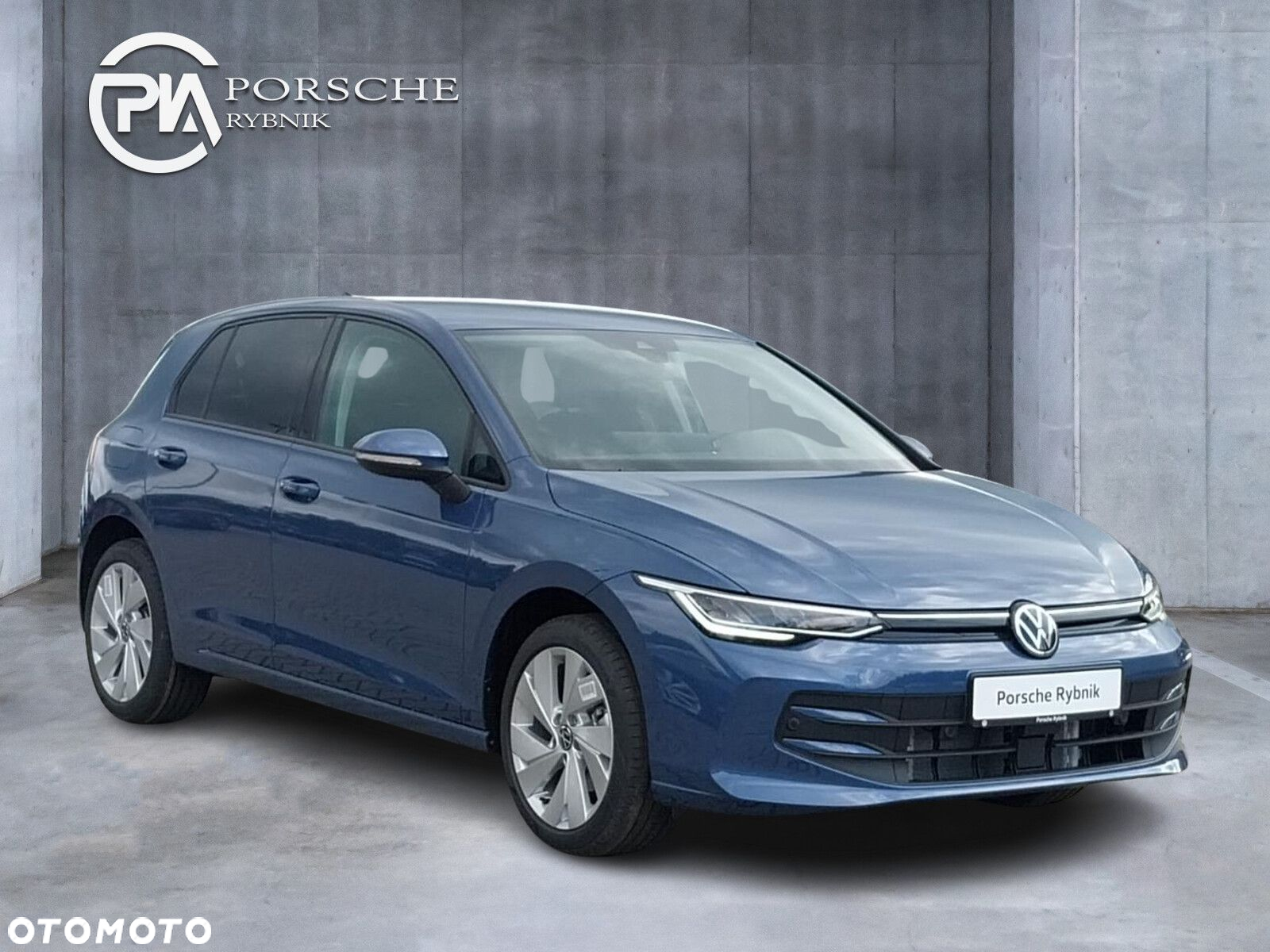 Volkswagen Golf - 8