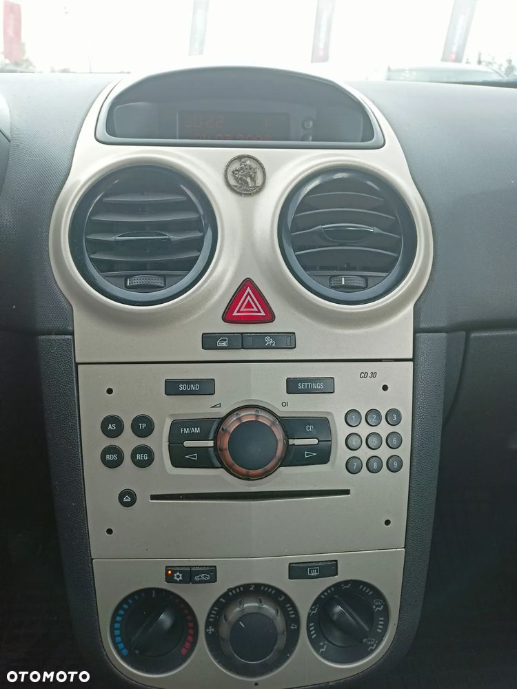 Opel Corsa - 10