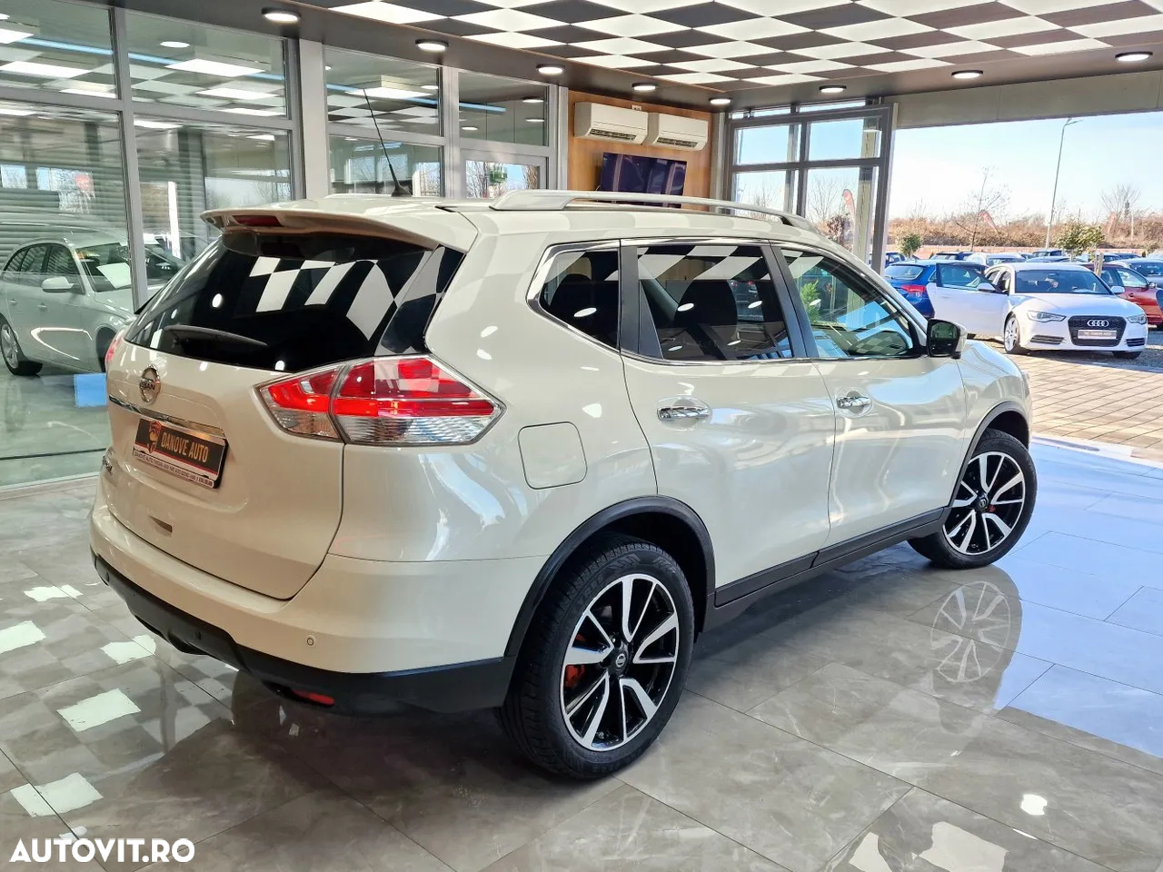 Nissan X-Trail - 5