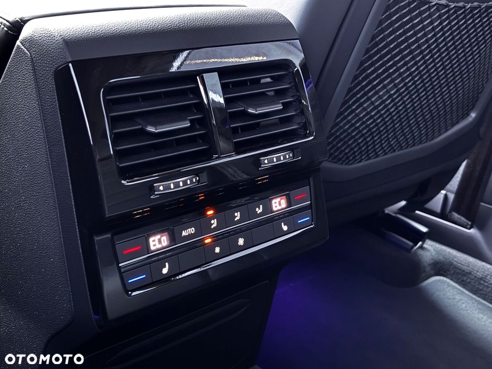 Volkswagen Touareg 3.0 V6 TDI SCR 4Mot R-Line - 25