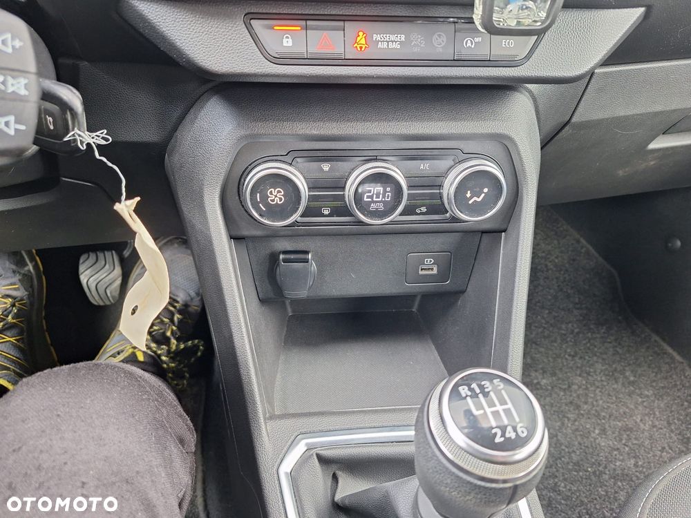 Dacia Sandero - 12