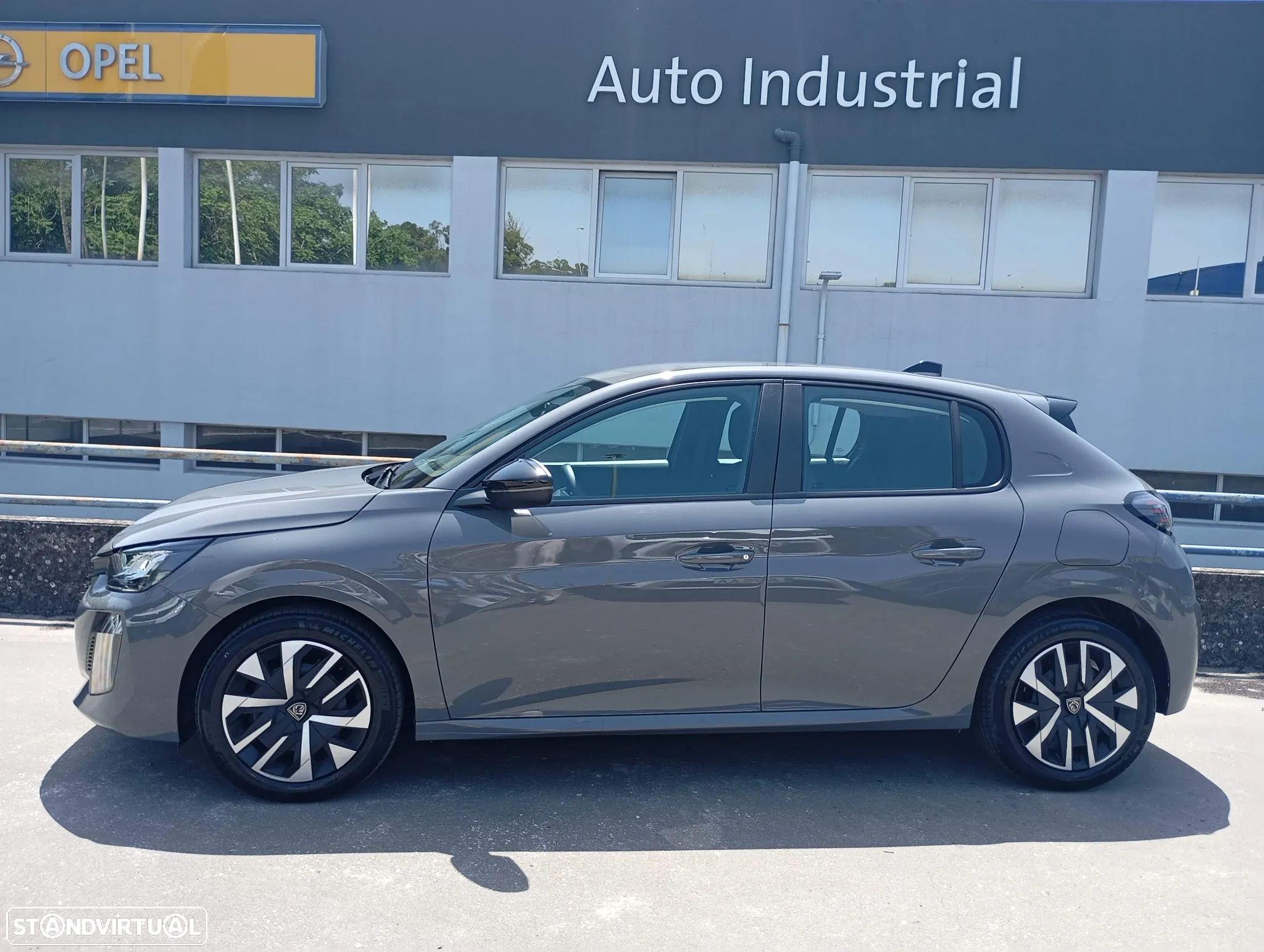 Peugeot 208 1.2 PureTech Active - 1