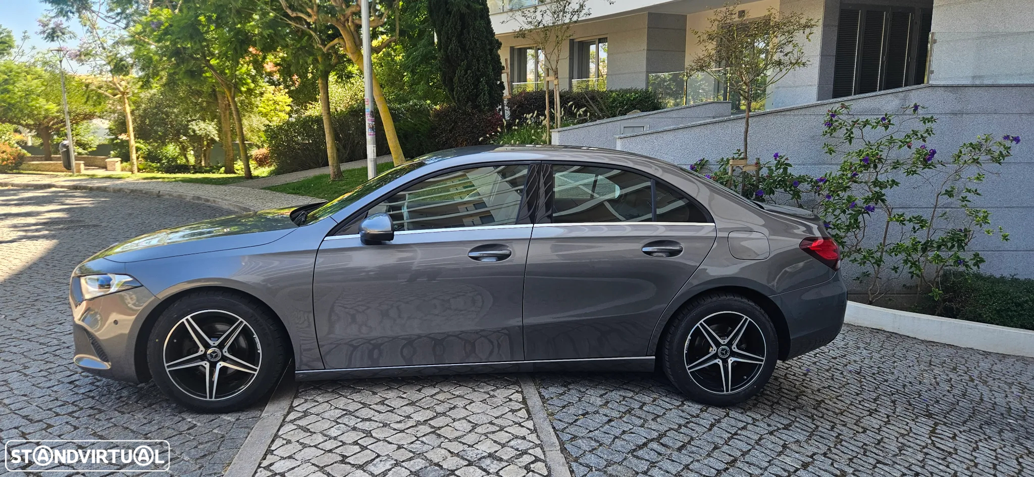 Mercedes-Benz A 180 Limousine d Style Aut. - 3