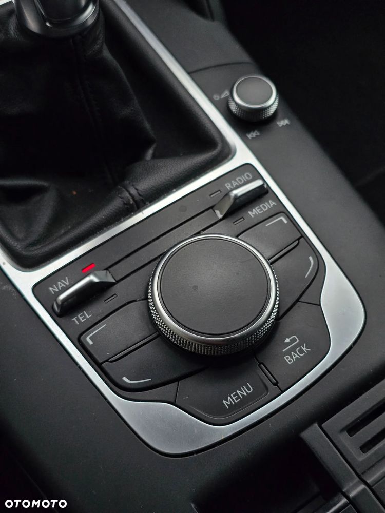 Audi A3 Limousine 1.6 TDI Sport - 29
