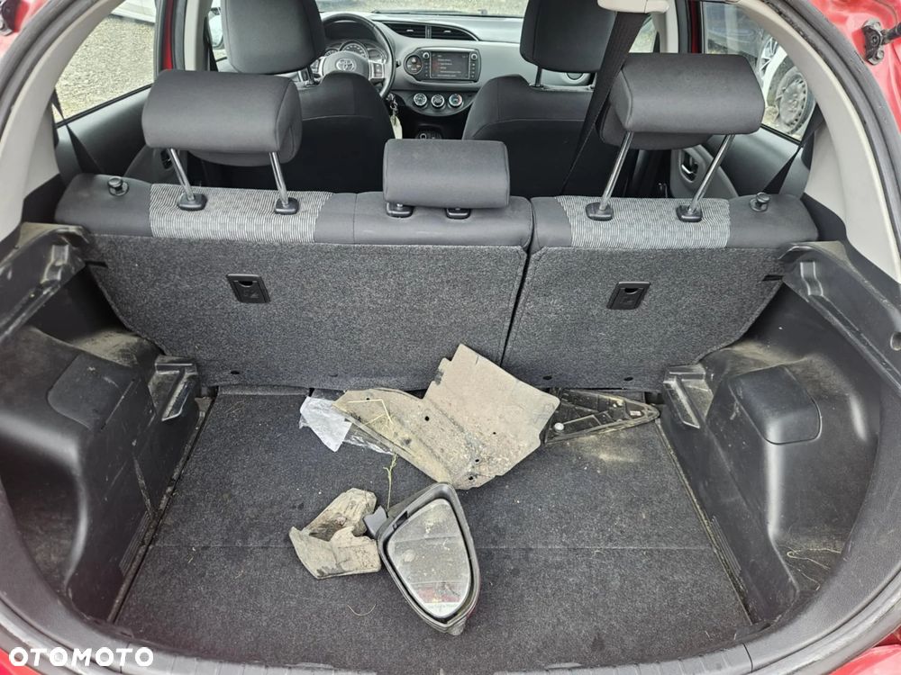 Toyota Yaris 1.0 Premium EU6 - 15