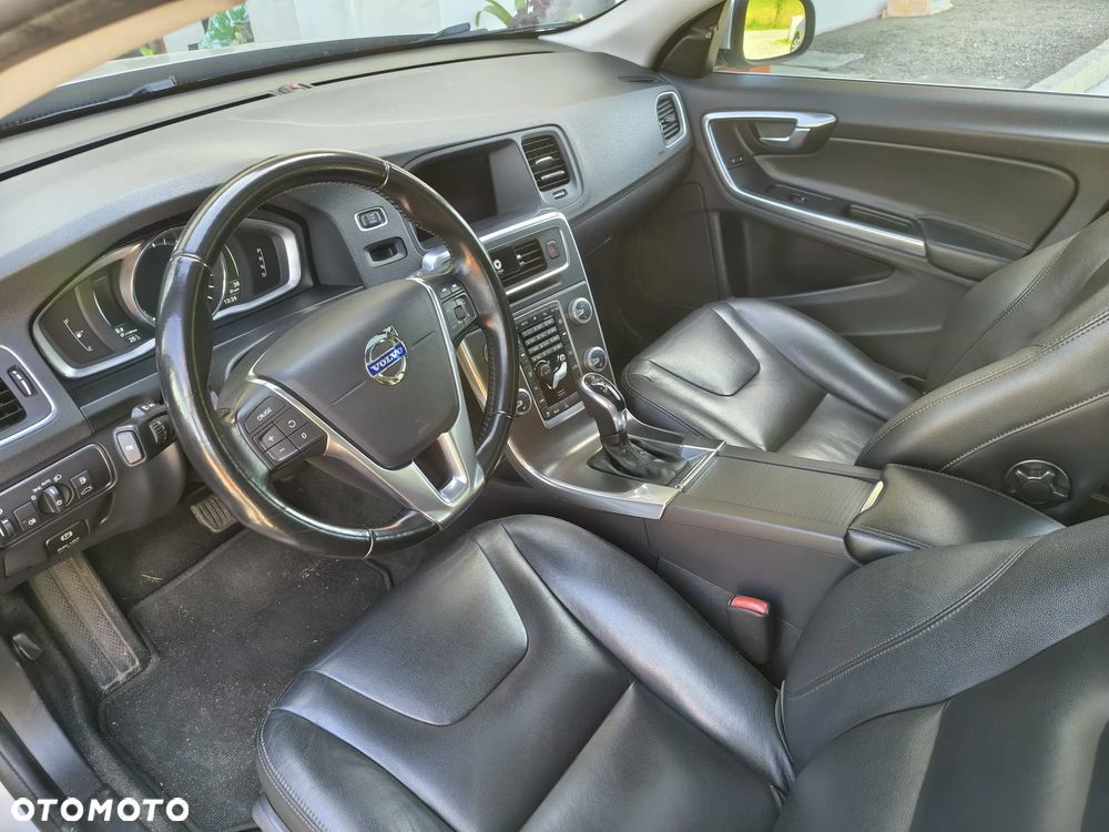 Volvo V60 T5 Drive-E Momentum - 7