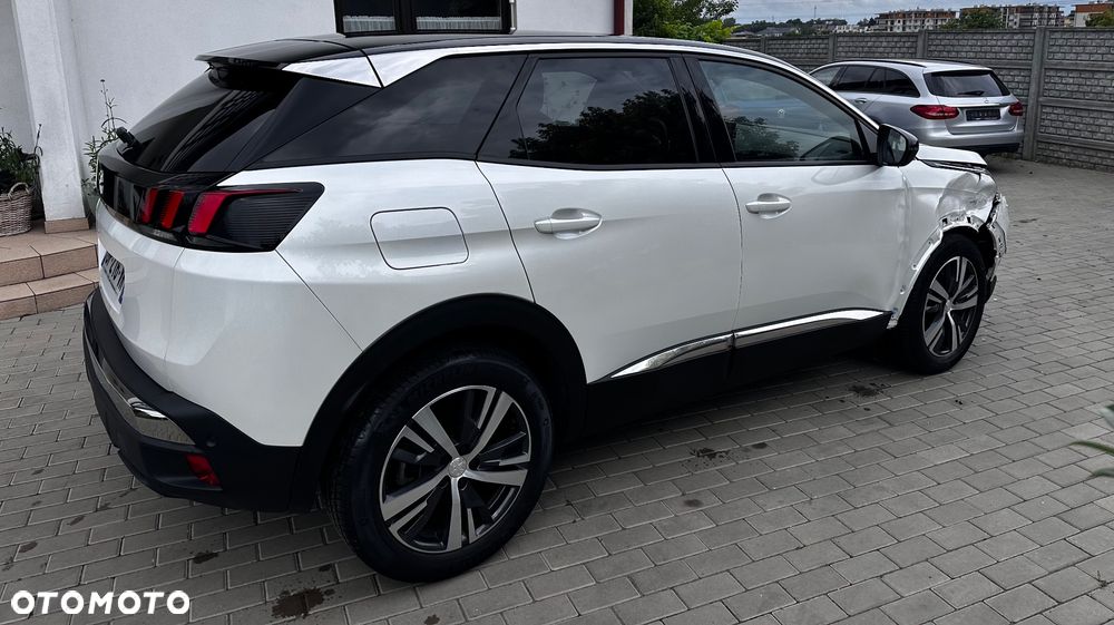 Peugeot 3008 PureTech 130 Stop & Start GPF EAT8 Allure - 21