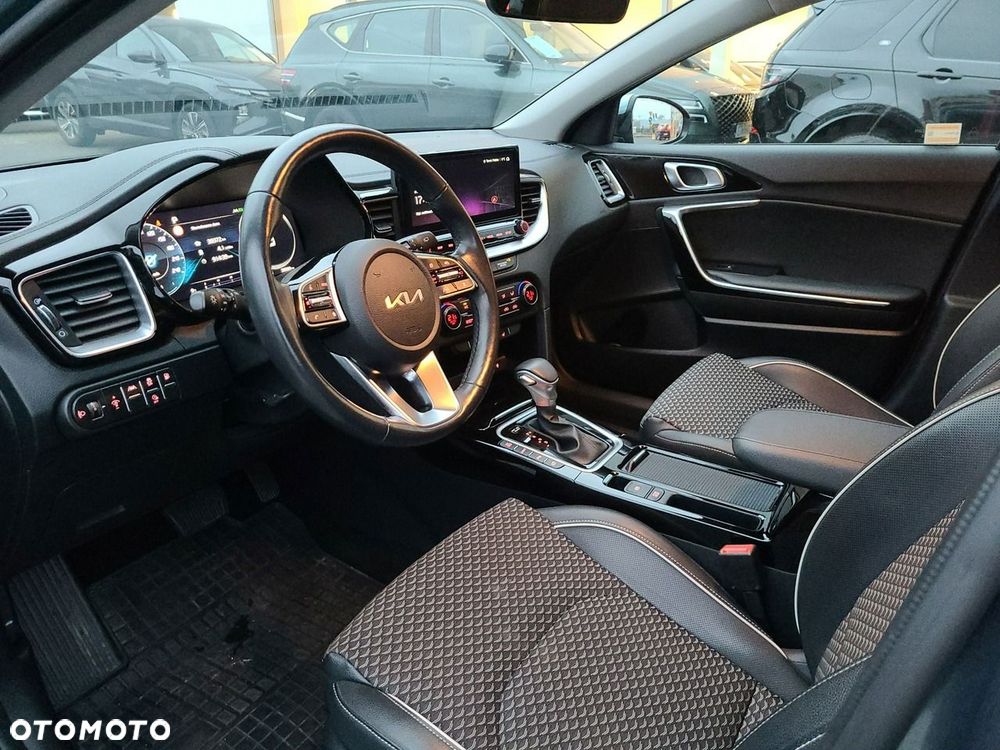 Kia Ceed 1.6 GDI PHEV Business Line DCT - 9