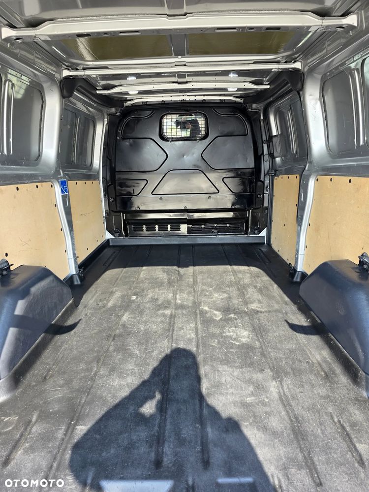 Ford TRANSIT CUSTOM 2,0 TDCI 130 KONNY DŁUGI L2H1 KLIMA LEDY GWARANCJA BOGATE WYPOSAŻENIE - 35