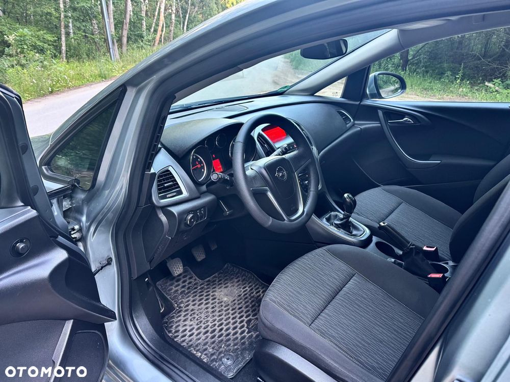 Opel Astra 1.6 Selection 110 Jahre - 11