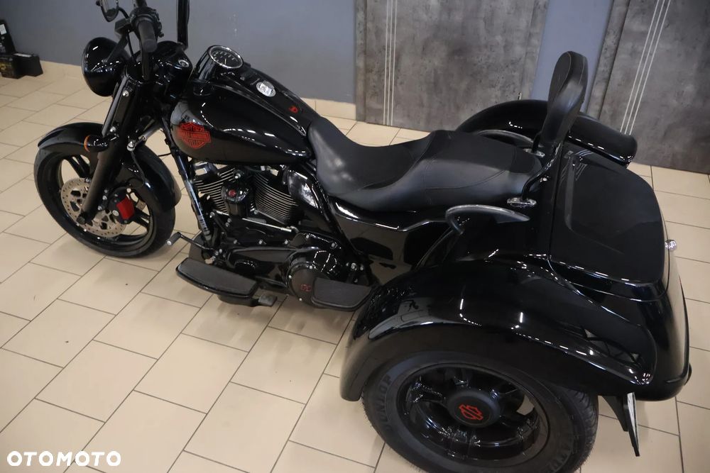 Harley-Davidson Trike Freewheeler - 14