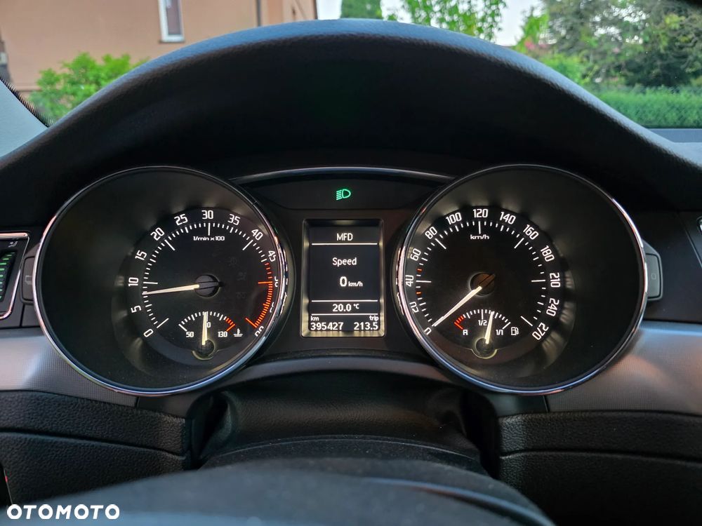 Skoda Superb 2.0 TDI Elegance - 6