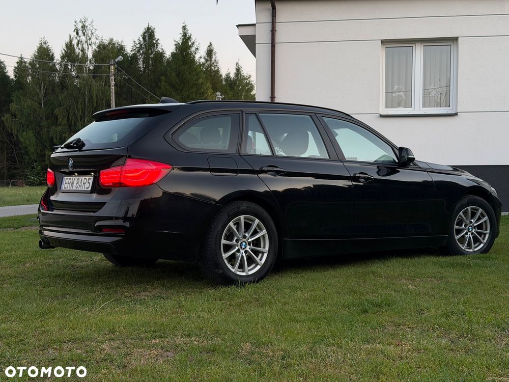 BMW Seria 3 318d - 11