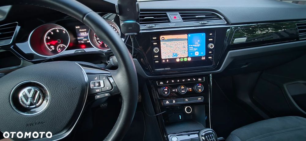 Volkswagen Touran - 23