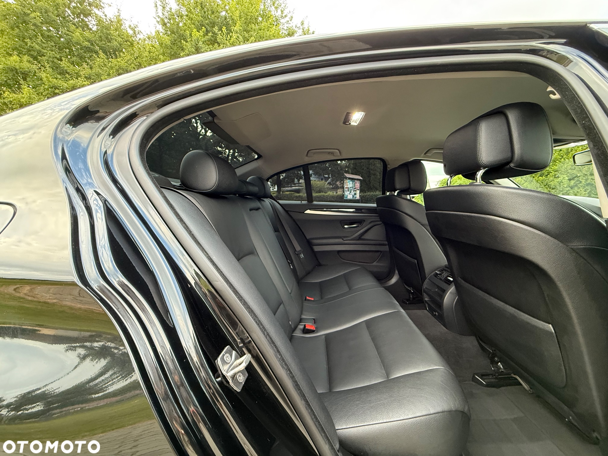 BMW Seria 5 525d Sport-Aut - 30