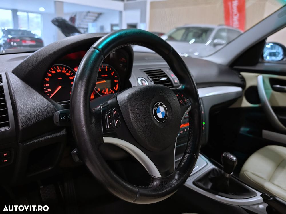 BMW Seria 1 116i - 10