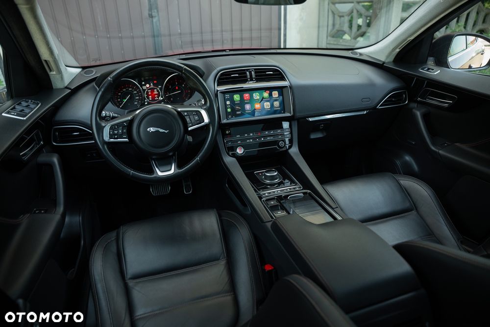 Jaguar F-Pace 25d AWD Prestige - 27