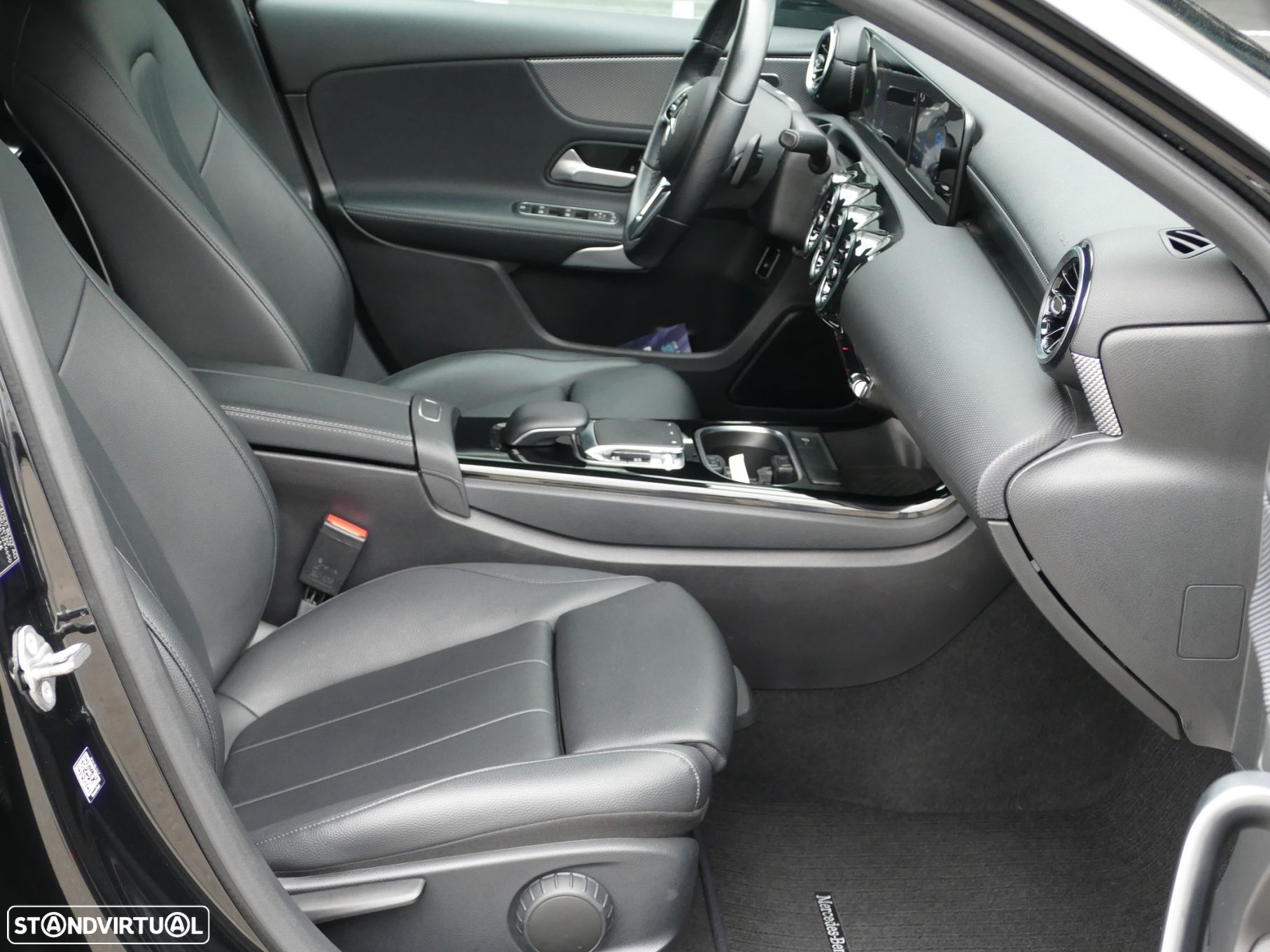 Mercedes-Benz A 250 e Progressive - 30