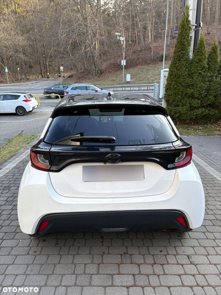 Toyota Yaris - 8