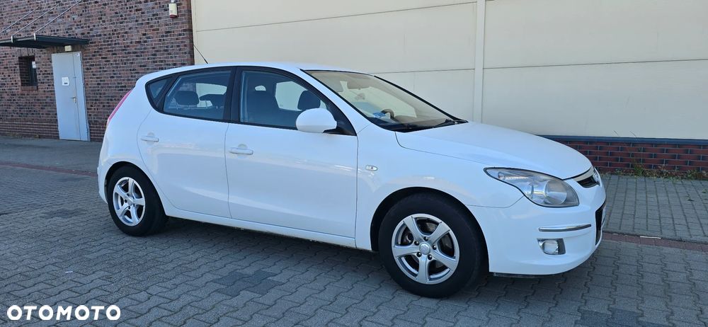Hyundai i30 1.6 CRDi Comfort - 13