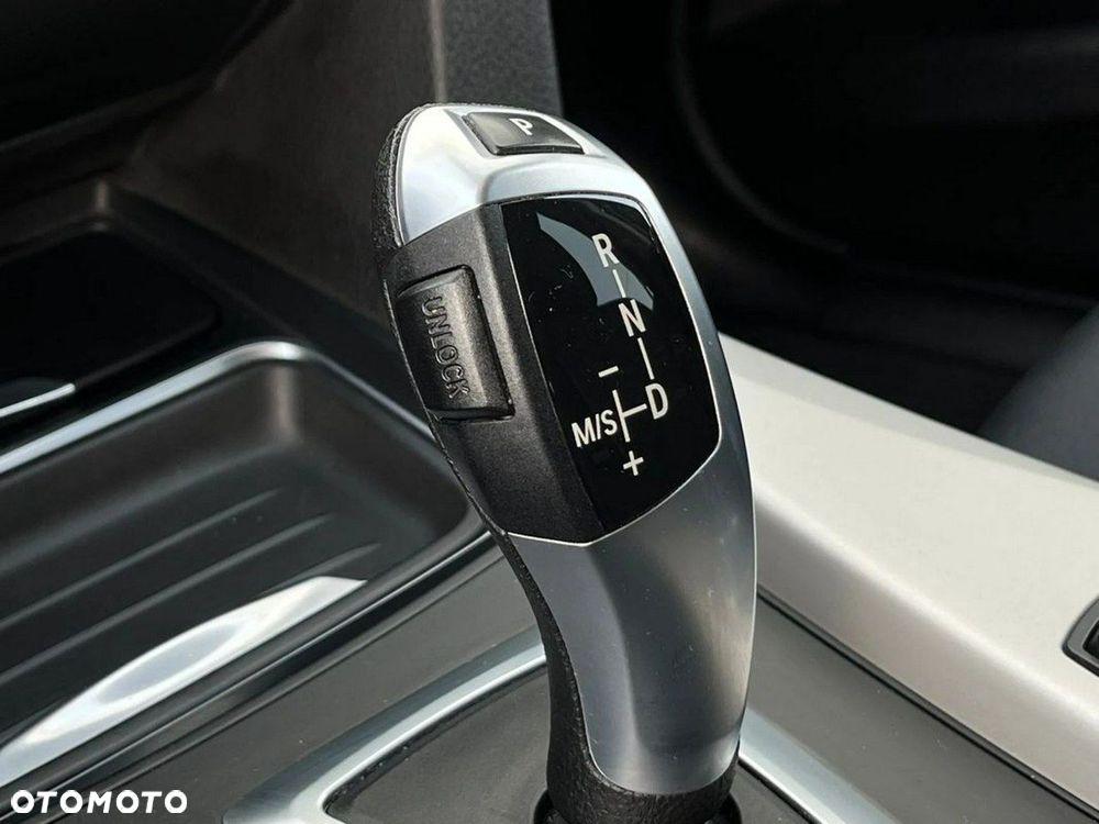 BMW Seria 3 - 24
