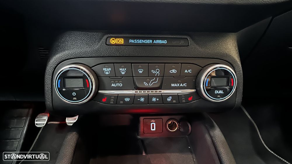 Ford Focus SW 2.3 EcoBoost S&S ST - 45