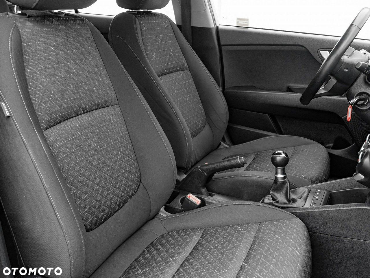 Kia Rio 1.2 M - 33