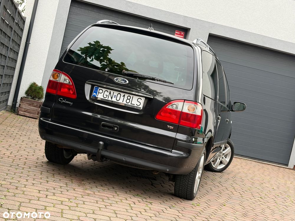 Ford Galaxy TDI Ghia - 17