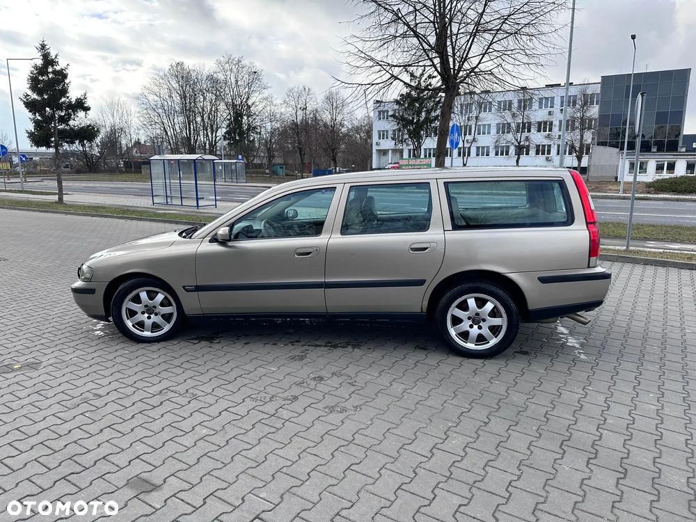 Volvo V70 - 11