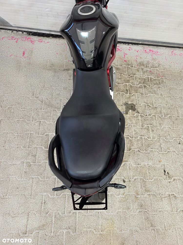 Kawasaki ER - 25