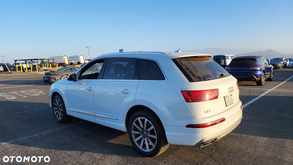 Audi Q7 - 6