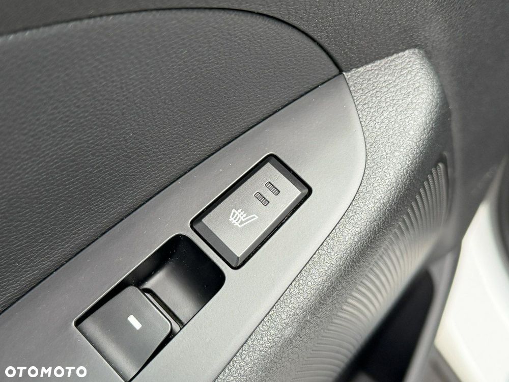 Hyundai Tucson blue 1.7 CRDi 2WD DCT Premium - 32