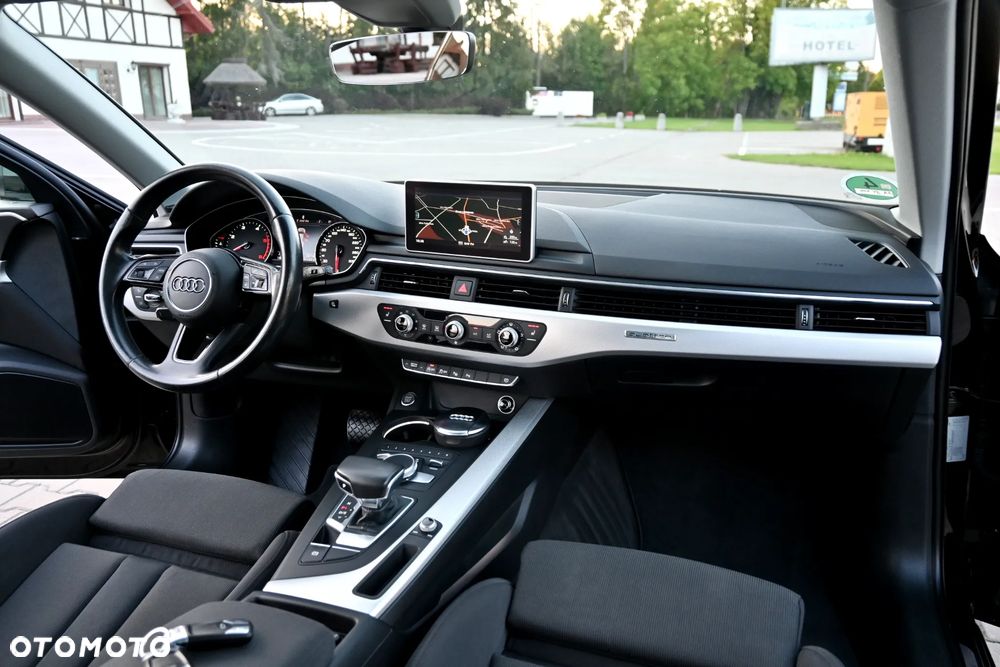 Audi A4 Avant 2.0 TDI S tronic quattro design - 25
