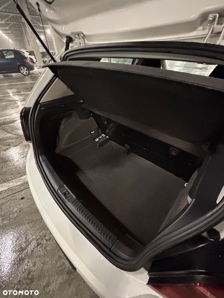 Volkswagen Polo - 23