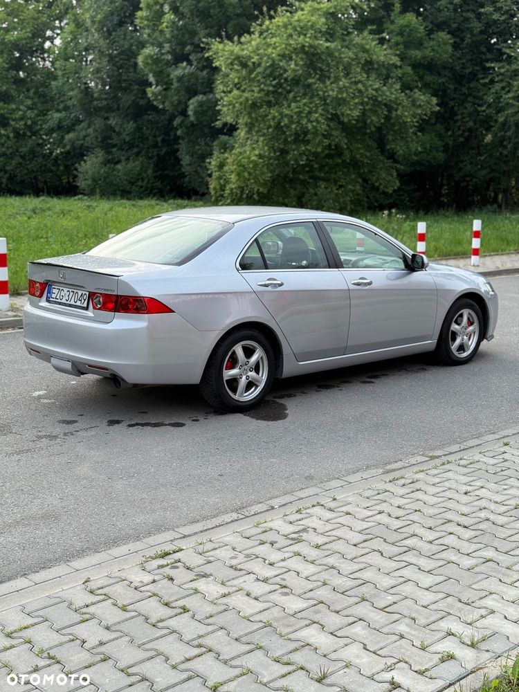 Honda Accord - 4