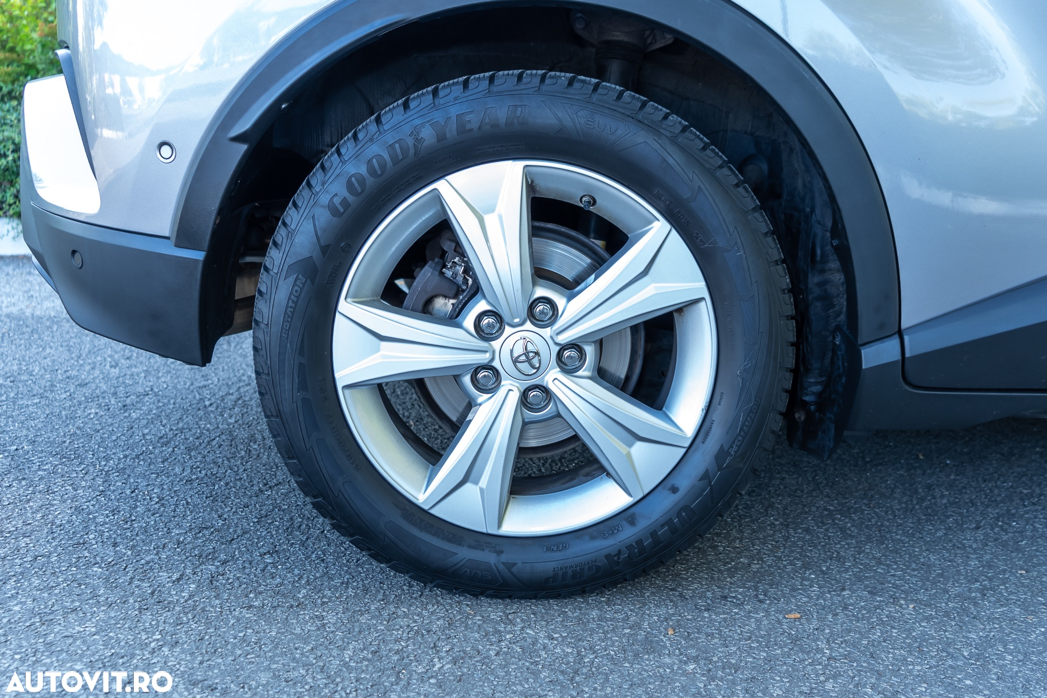 Toyota C-HR Hybrid Lounge - 31