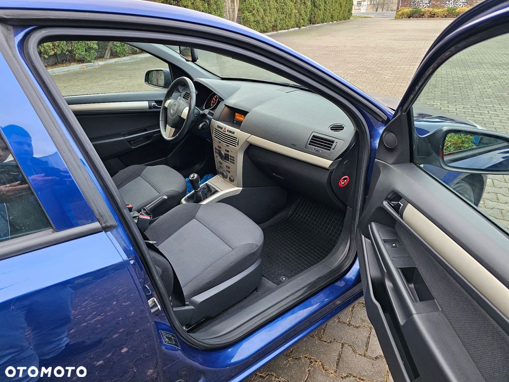 Opel Astra - 12