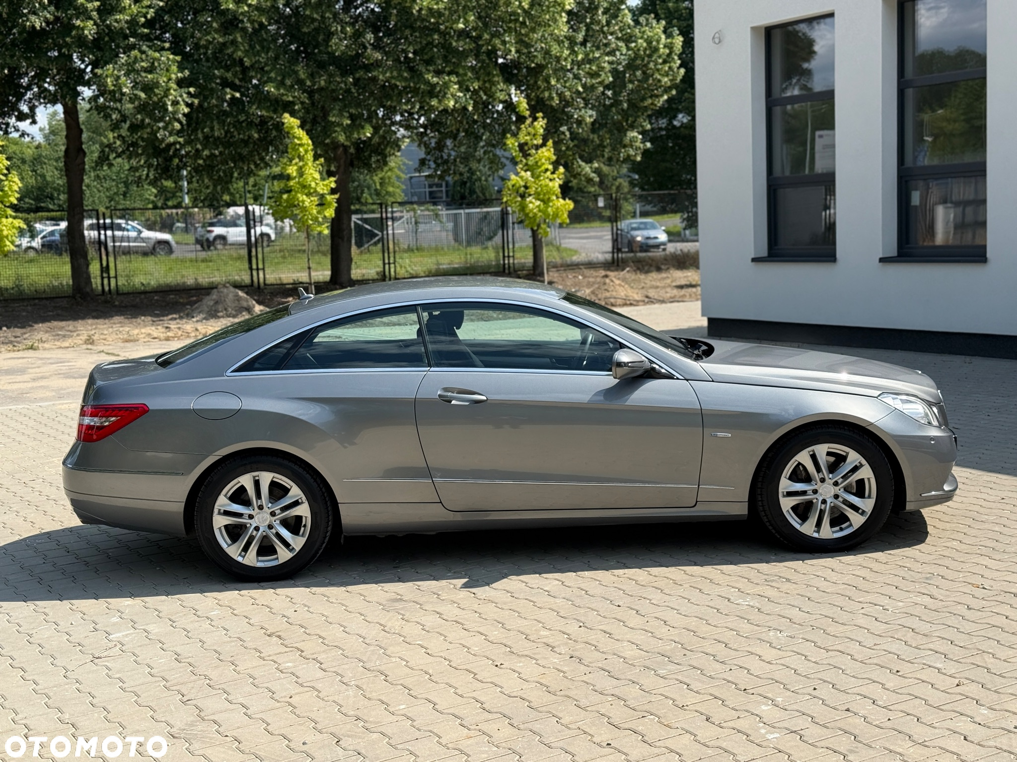 Mercedes-Benz Klasa E 350 CDI BlueEff - 5