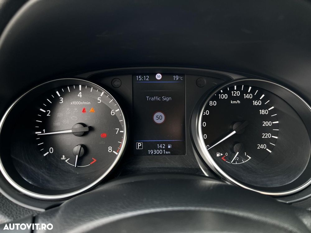 Nissan Qashqai 1.3 DIG-T DCT TEKNA - 28