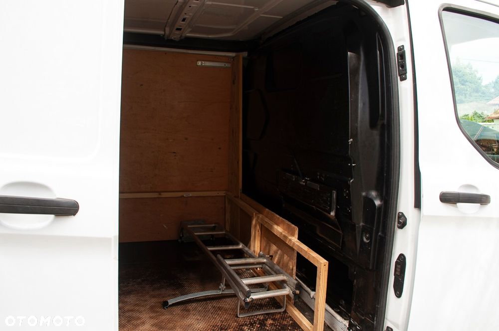 Ford Transit Custom - 24
