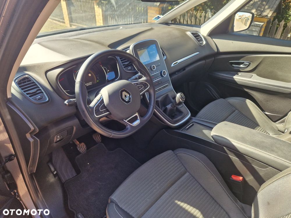 Renault Scenic ENERGY TCe 130 INTENS - 12