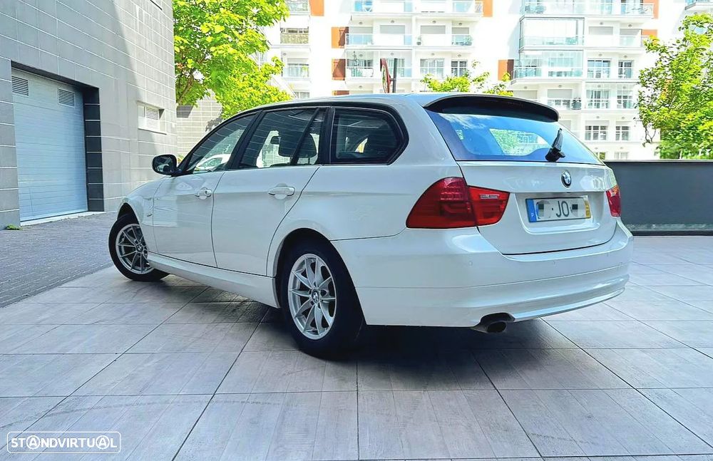 BMW 318 d LifeStyle - 2