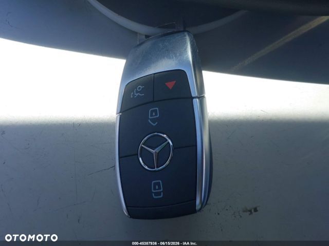 Mercedes-Benz GLA 250 4Matic 8G-DCT AMG Line - 16