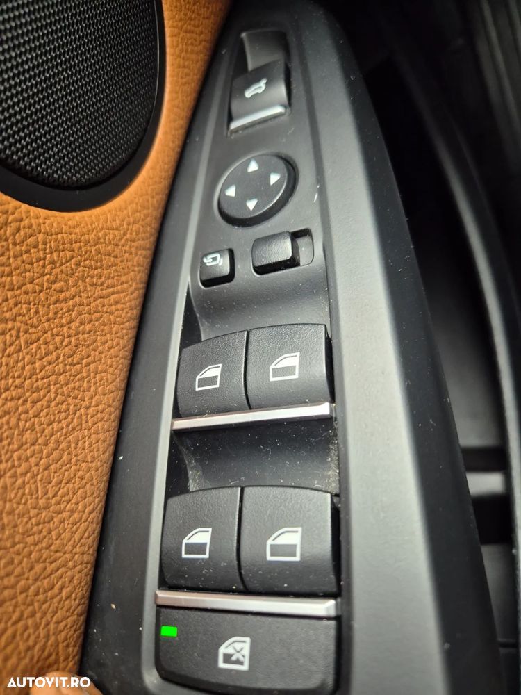 BMW X3 xDrive28i Aut. Advantage - 13