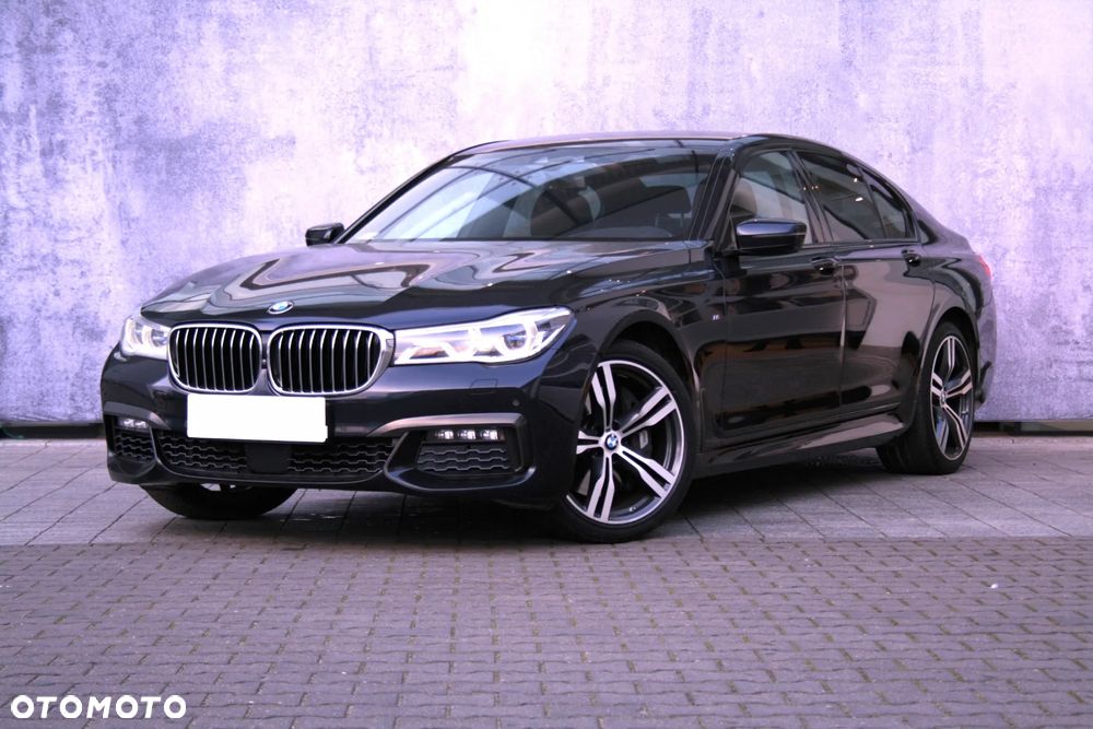 BMW Seria 7 750i xDrive - 2