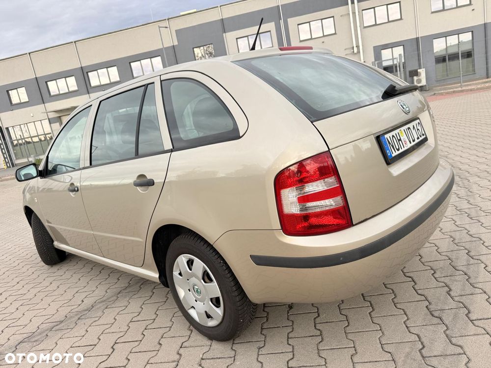 Skoda Fabia 1.4 16V Combi Comfort - 8