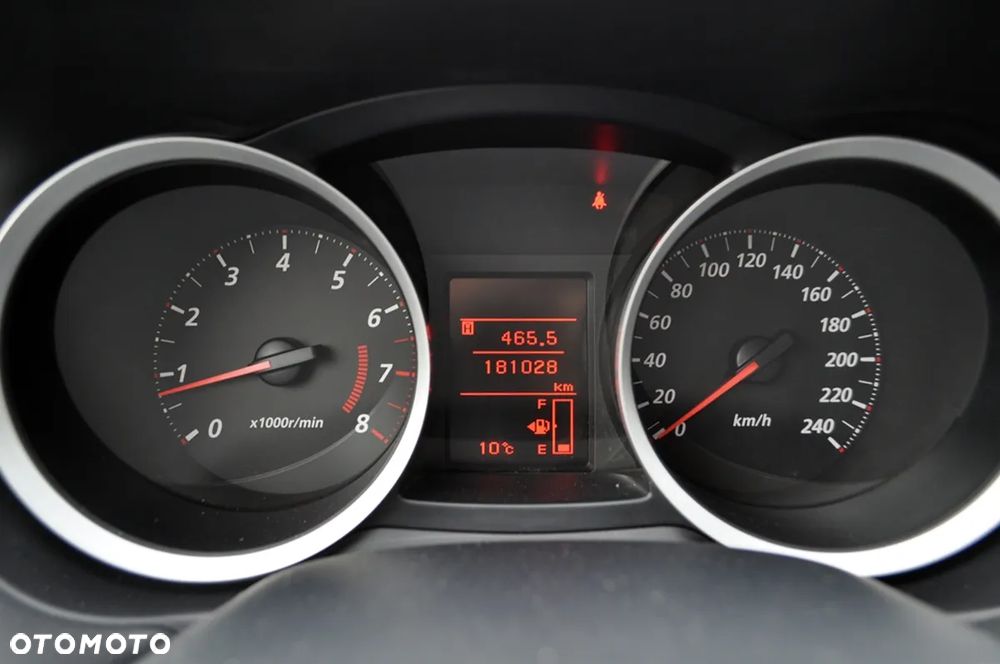 Mitsubishi Lancer 1.8 Inform LPG - 23